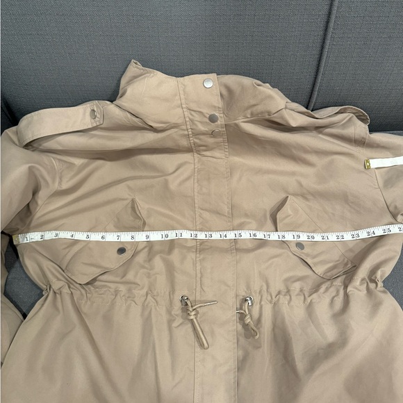 Extra large Vero Moda raincoat tan - Picture 9 of 10